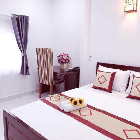 Aurora Hotel Ho Chi Minh City Bagian luar foto